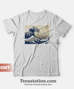 The Great Wave of Pug T-Shirt